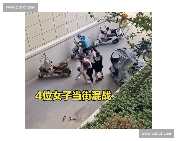 补时失控!蓉城爆铲引冲突,超时绝平再掀混战